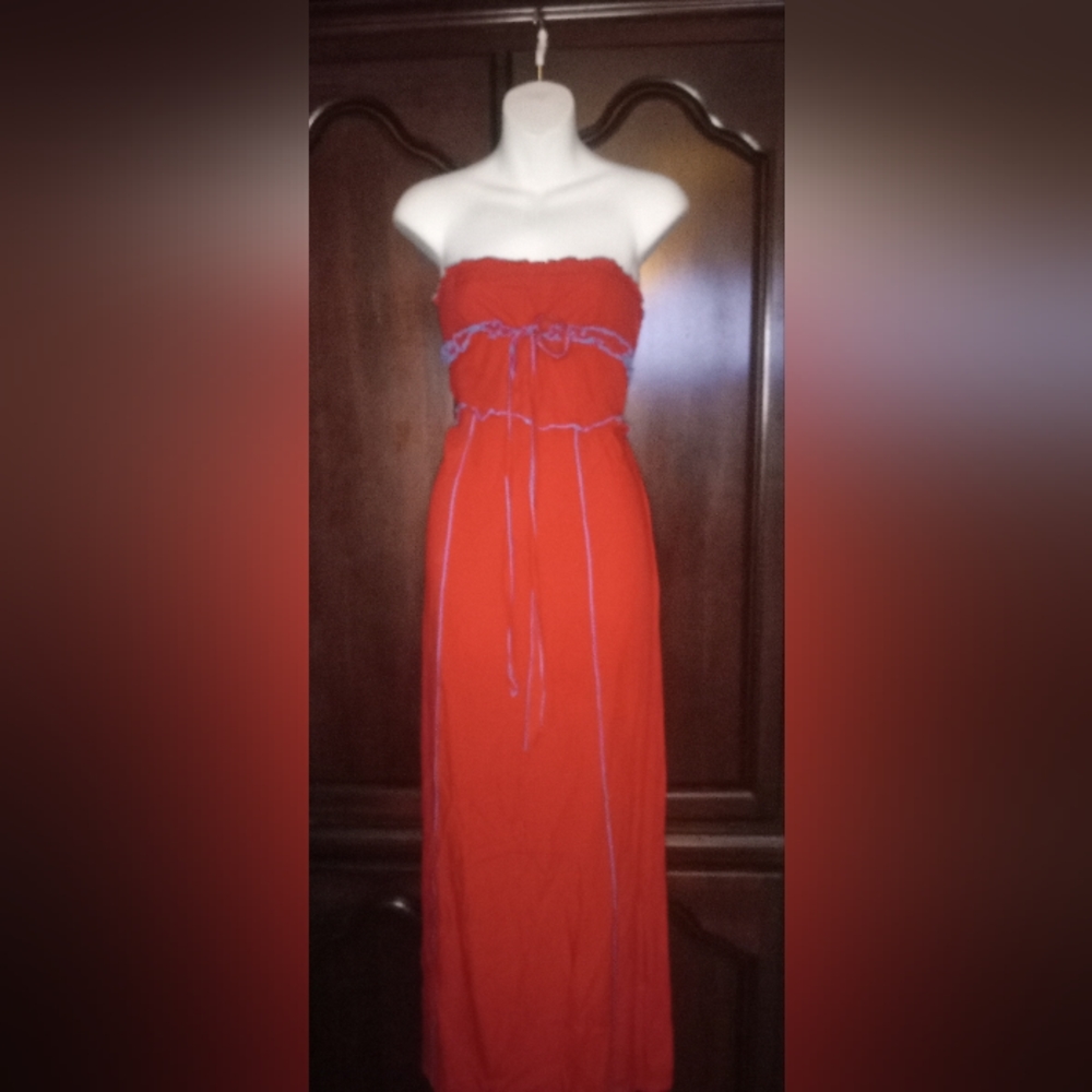 Red strapless dress